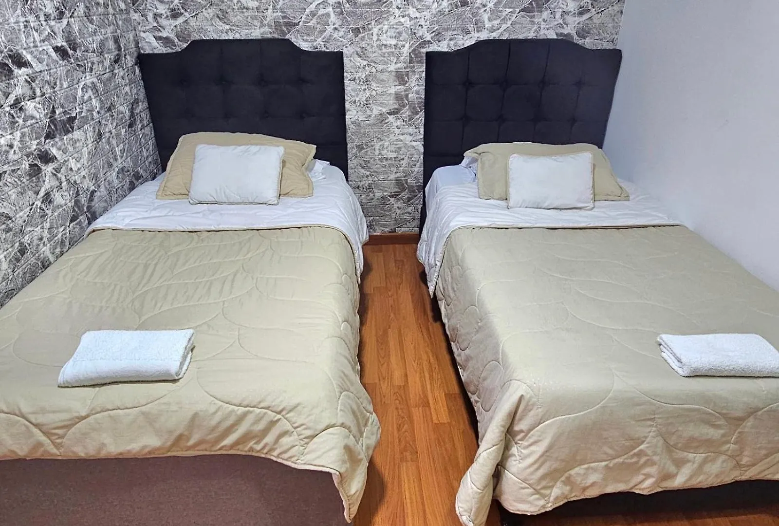 Colisseum Roma - El Cubo Movistar Campin Bed & Breakfast Bogota Colombia